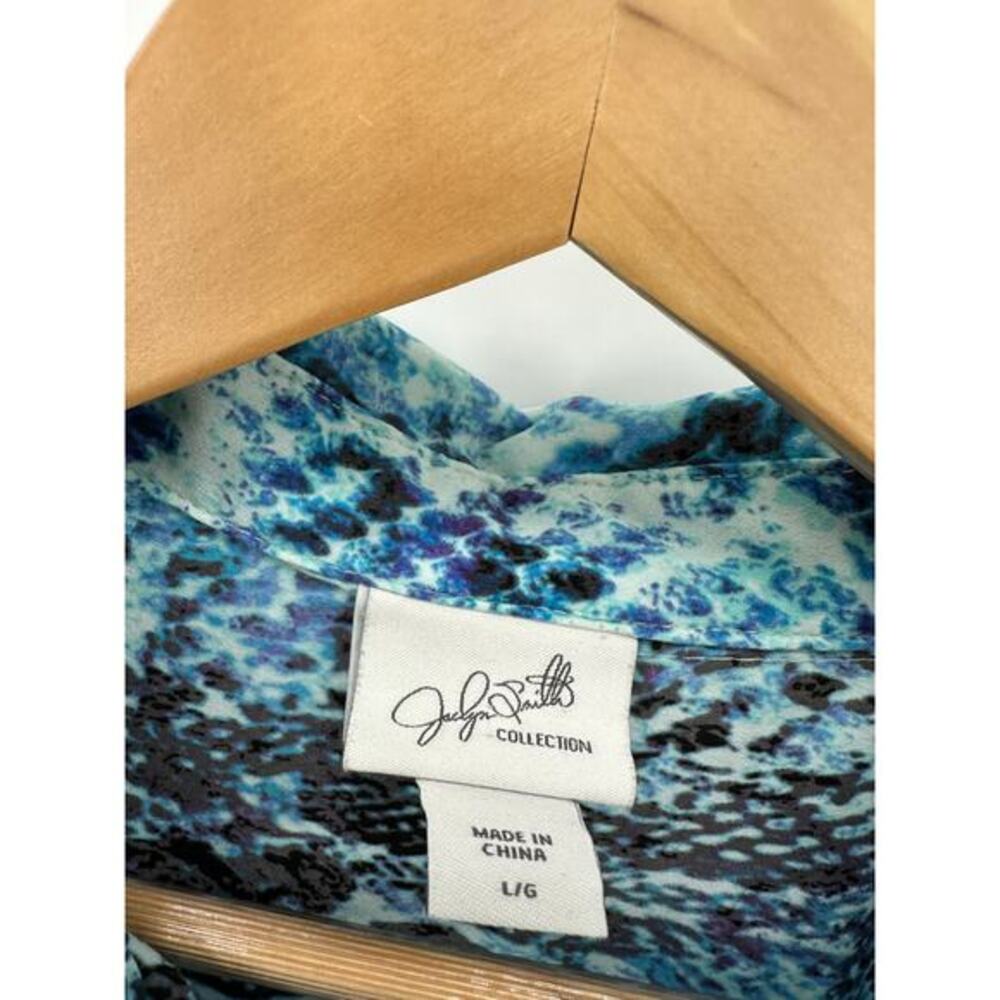 Jaclyn Smith Collection Top Women LARGE Blue Snakeskin Print Button Down - Picture 6 of 9